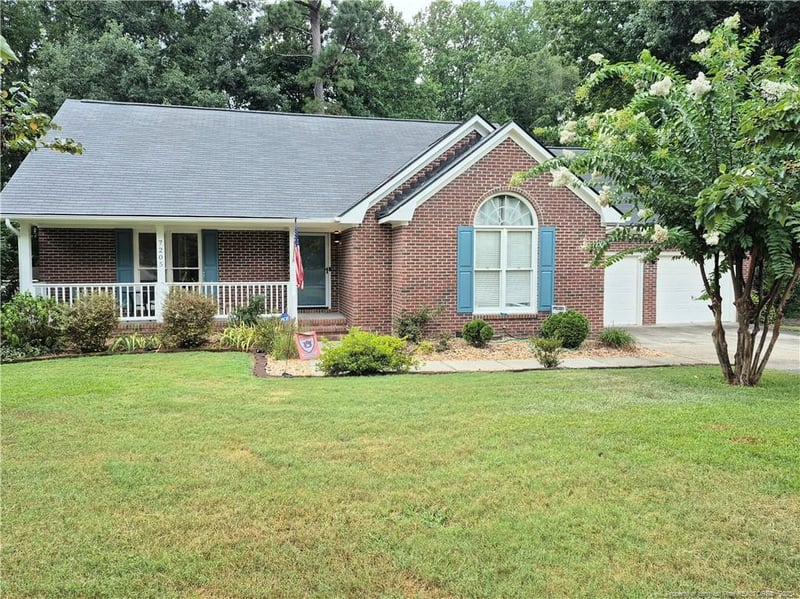 7205 Rockridge Ln, Fayetteville, NC 28306