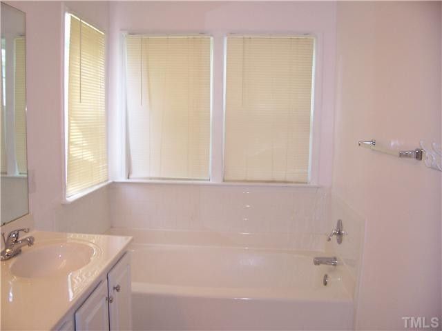 7205 Spanglers Spring Way, Raleigh, NC 27610
