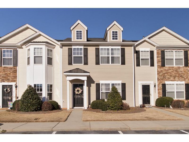 7206 Olmstead Dr #B, Burlington, NC 27215