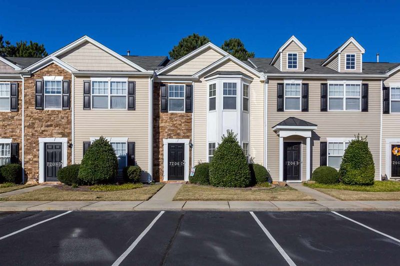 7206C Olmstead Dr, Burlington, NC 27215