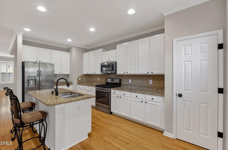 7207 Doverton Ct, Raleigh, NC 27615