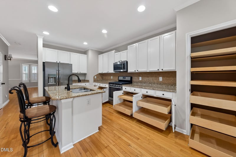 7207 Doverton Ct, Raleigh, NC 27615
