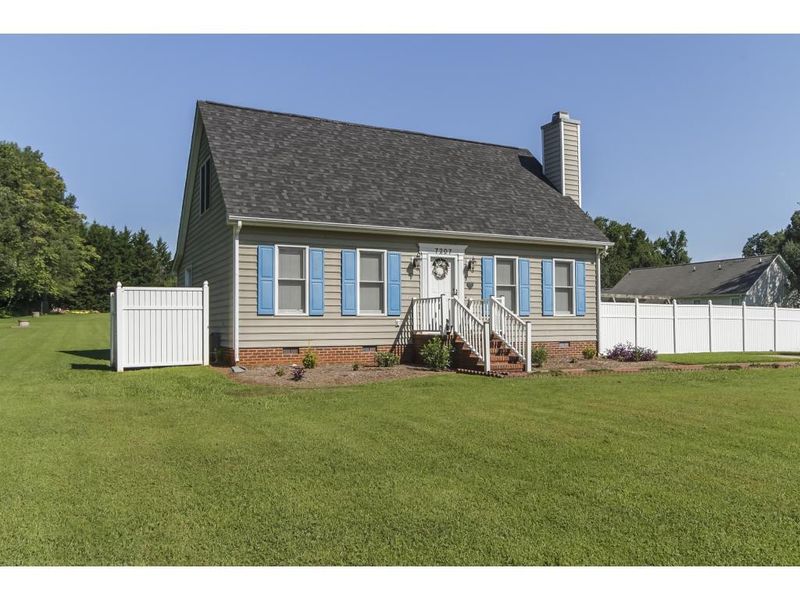 7207 Shoe Rd, Burlington, NC 27215