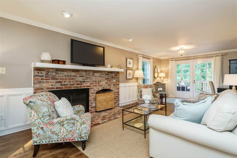 7208 Laketree Dr, Raleigh, NC 27615