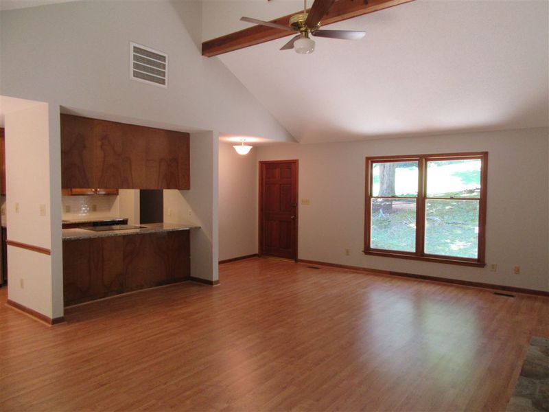 7208 Mill Ridge Rd, Raleigh, NC 27613