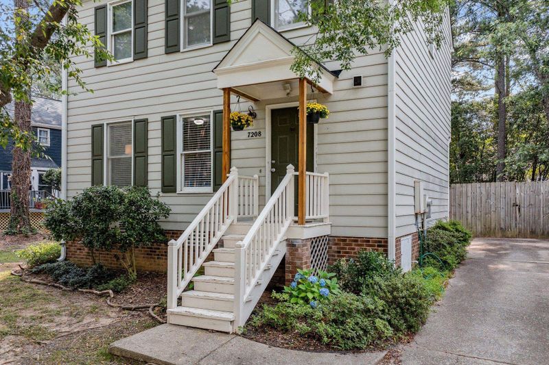 7208 Nicolson Ct, Raleigh, NC 27616