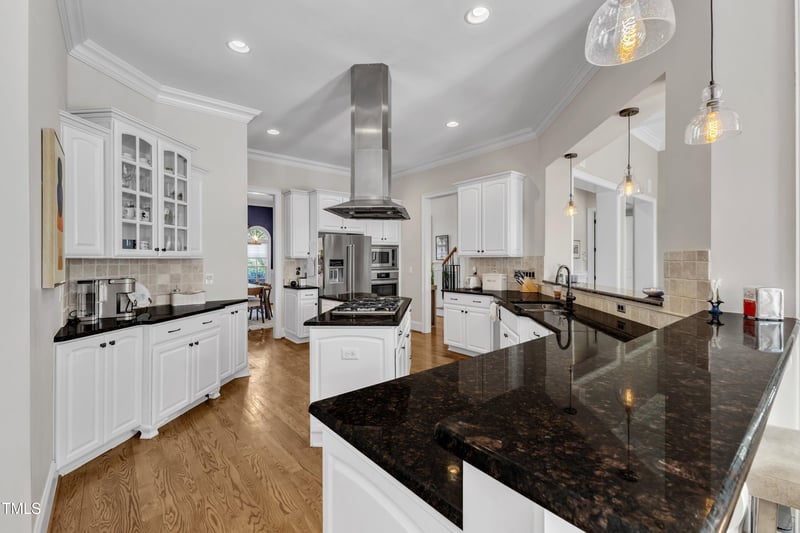 7208 Ryehill Dr, Cary, NC 27519
