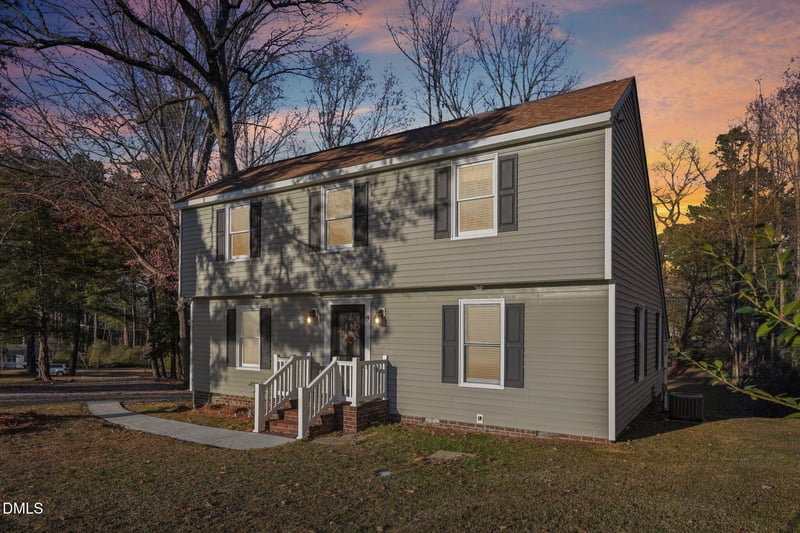 7209 Pinewood Ln, Raleigh, NC 27616