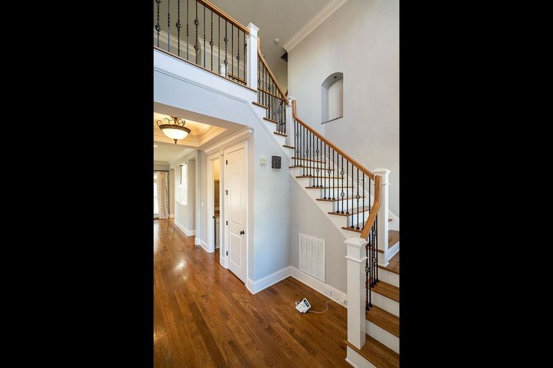 7209 Ryehill Dr, Cary, NC 27519