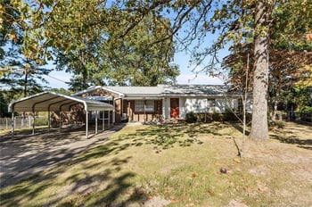 7209 Shellby Cir, Fayetteville, NC 28314