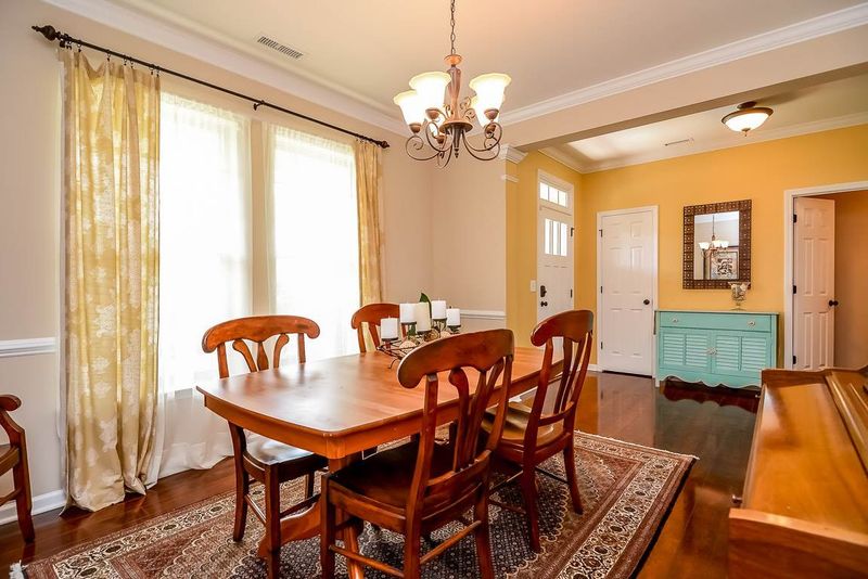 721 Ancient Oaks Dr, Holly Springs, NC 27540