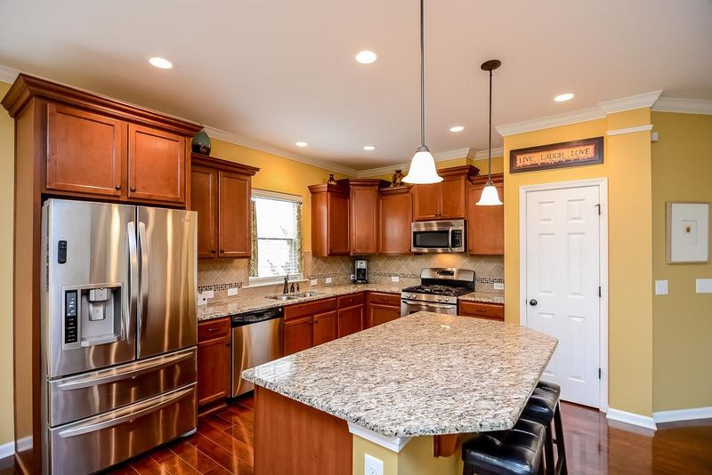 721 Ancient Oaks Dr, Holly Springs, NC 27540