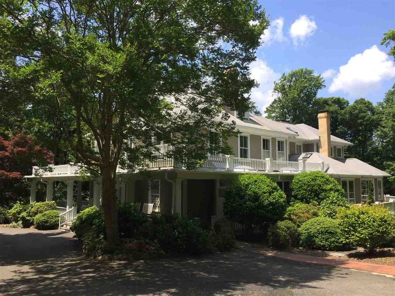 721 E Franklin St, Chapel Hill, NC 27514