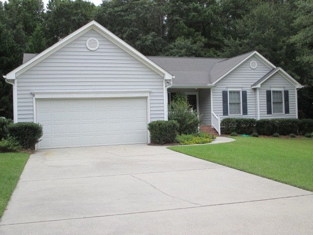 721 Ivy Valley Dr, Fuquay Varina, NC 27526