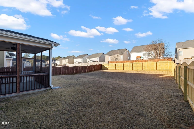 721 Maple Brook Rd, Fuquay Varina, NC 27526