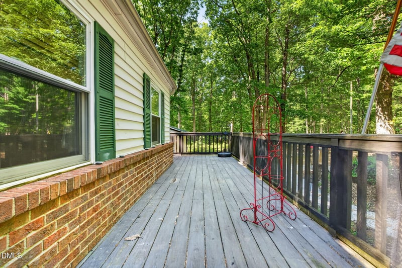 721 Oak Ridge Dr, Cary, NC 27519