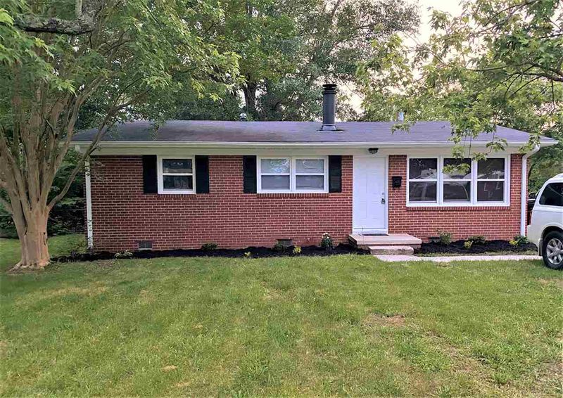 721 Oakgrove Dr, Graham, NC 27253