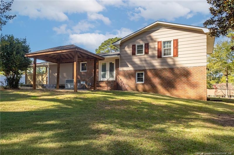721 Shambrey St, Fayetteville, NC 28301