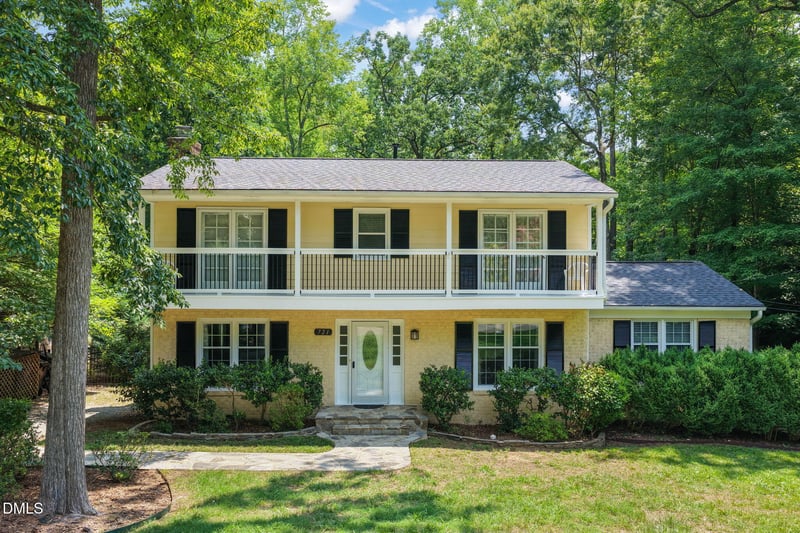 721 Tinkerbell Rd, Chapel Hill, NC 27517