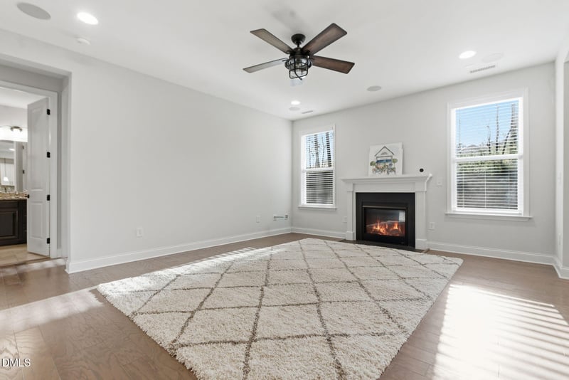 721 Vine Pond Ct, Apex, NC 27523