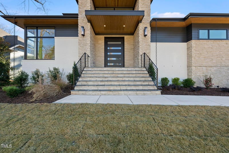 721 Wimbleton Dr, Raleigh, NC 27609