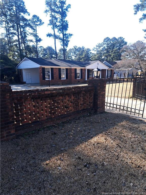 7211 Manassas St, Fayetteville, NC 28304