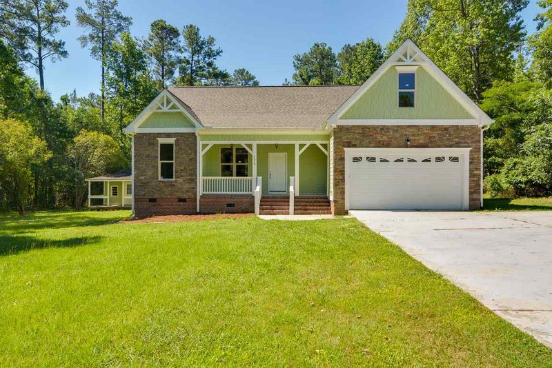 7212 Applecreek Ct, Raleigh, NC 27610