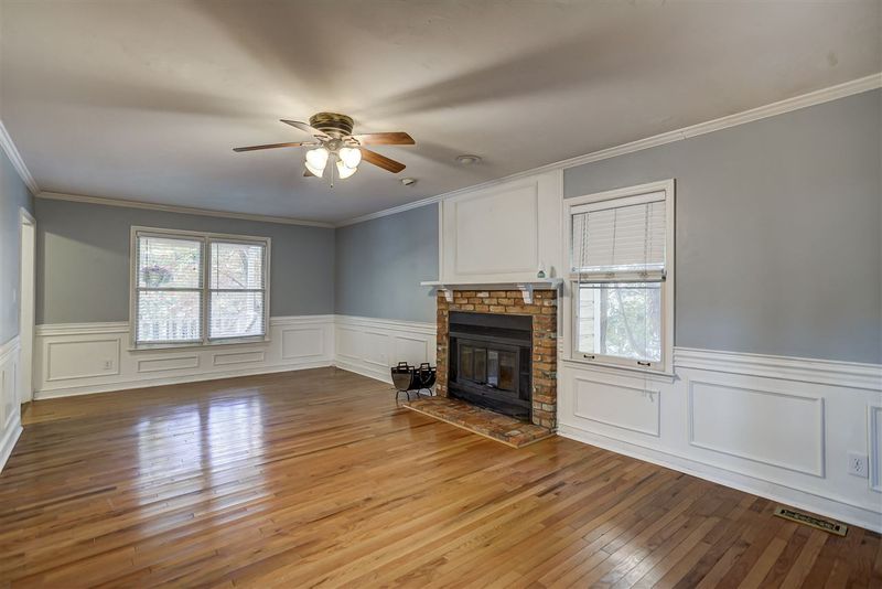 7212 Bluffside Ct, Raleigh, NC 27615