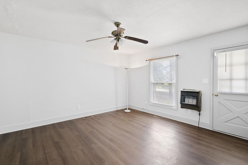 7212 Pilgrim Rd, Raleigh, NC 27616