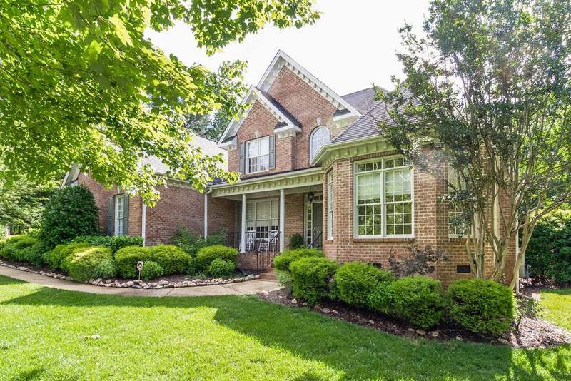 7212 Small Ridge Ct, Raleigh, NC 27614
