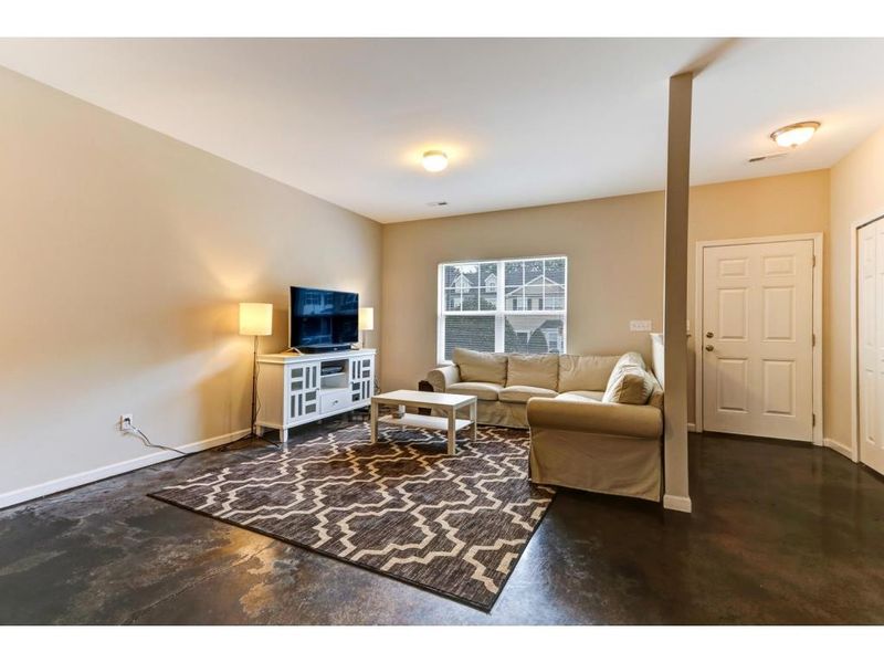 7214-B Olmstead Dr, Burlington, NC 27215