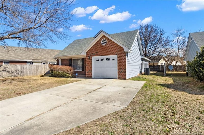 7214 Tollhouse Dr, Fayetteville, NC 28314