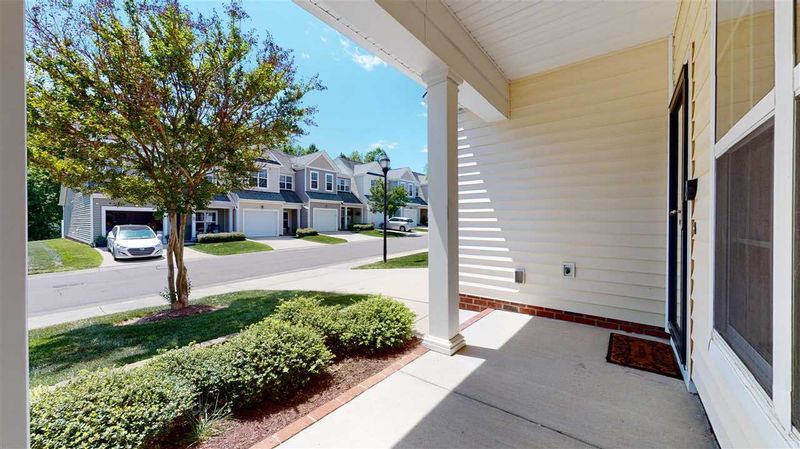 7216 Aquinas Ave, Raleigh, NC 27617