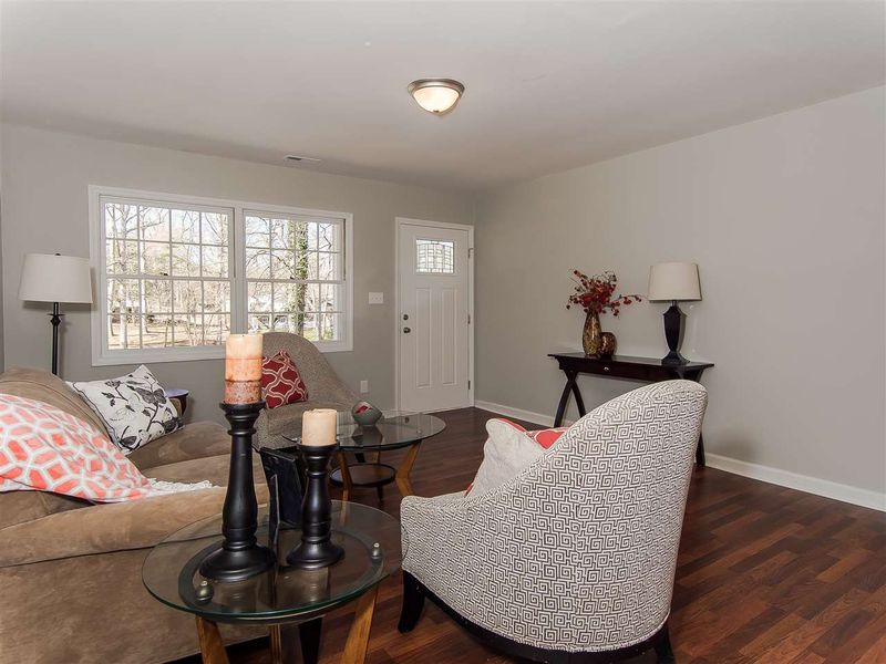 7216 Pilgrim Rd, Raleigh, NC 27616