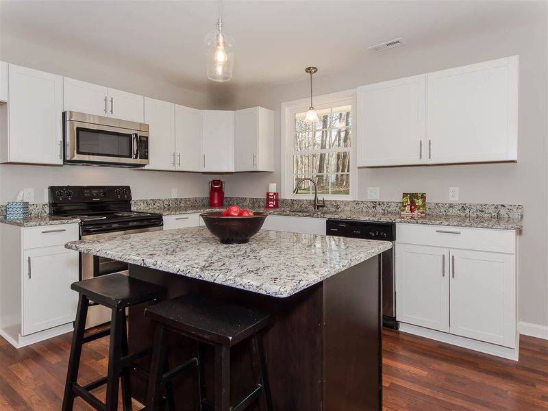 7216 Pilgrim Rd, Raleigh, NC 27616