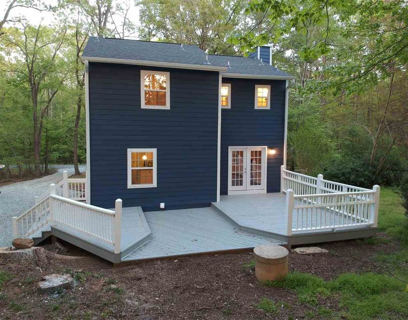 7217 Big Horn Dr, Hillsborough, NC 27278