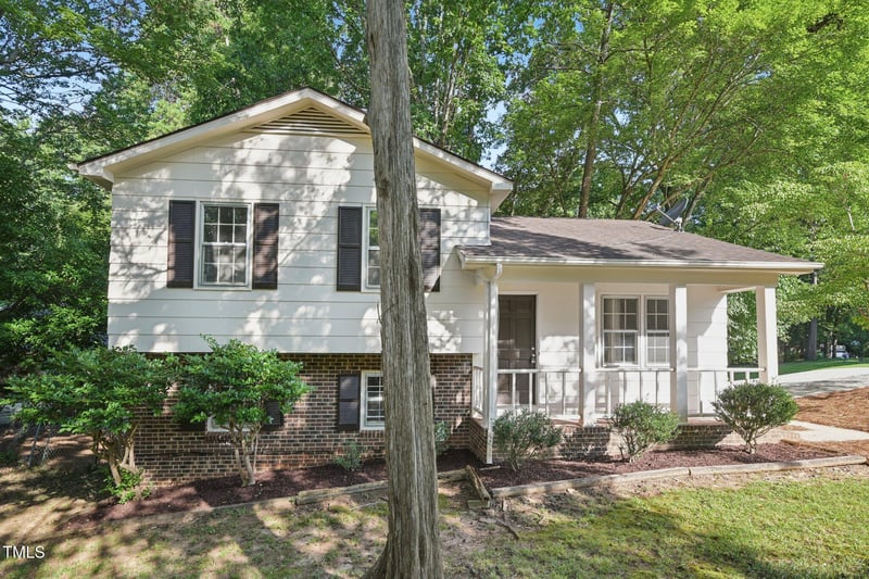 7217 Stuart Dr, Raleigh, NC 27615