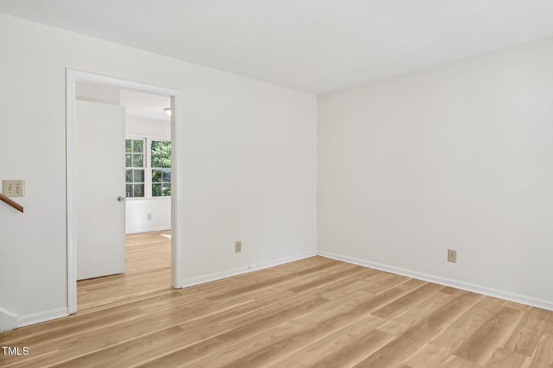 7217 Stuart Dr, Raleigh, NC 27615