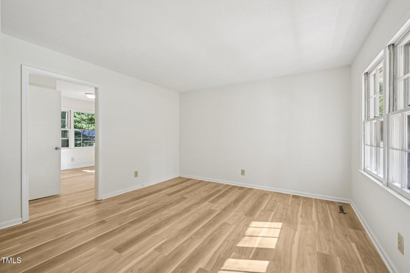 7217 Stuart Dr, Raleigh, NC 27615