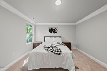 7218 Sunrise Rd, Chapel Hill, NC 27514