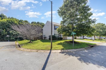 722 Blue Lake Dr, Mebane, NC 27302