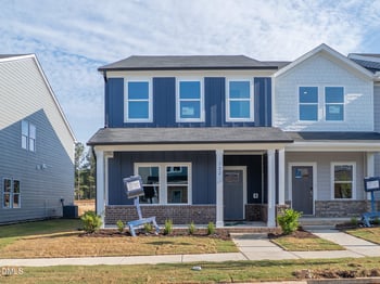 722 Chandler Stone Dr, Zebulon, NC 27597