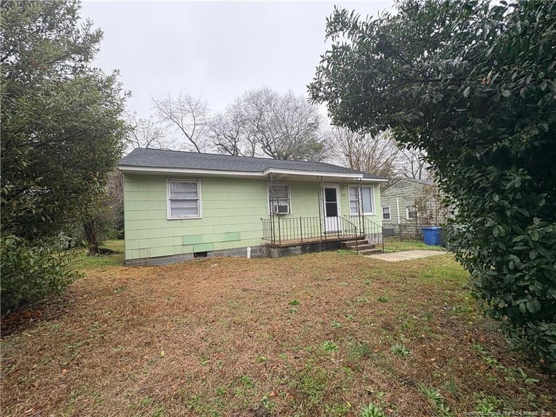 722 Commerce St, Fayetteville, NC 28305