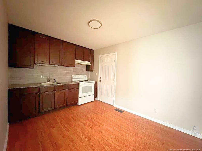 722 Commerce St, Fayetteville, NC 28305