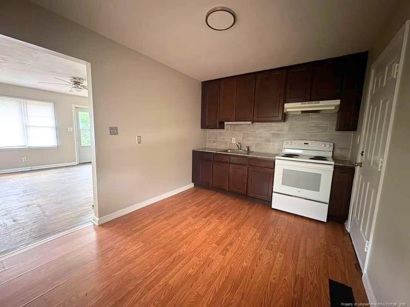 722 Commerce St, Fayetteville, NC 28305