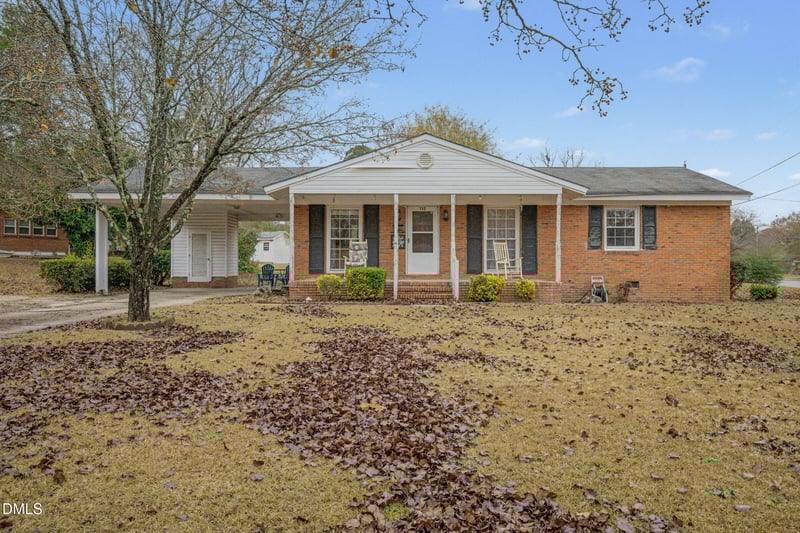 722 Hilton Dr, Fayetteville, NC 28311