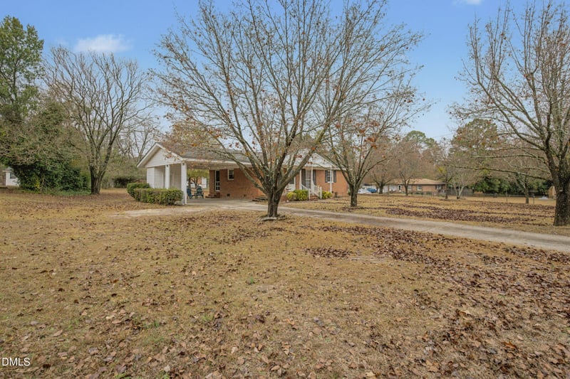 722 Hilton Dr, Fayetteville, NC 28311