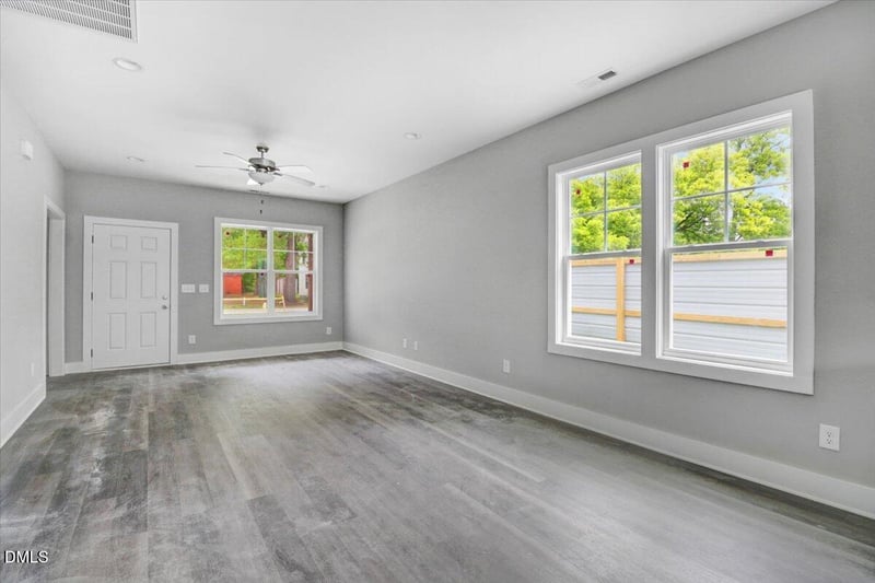 722 Martin Luther King Jr Dr, Smithfield, NC 27577