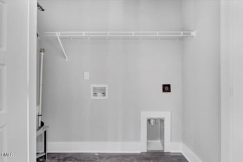 722 Martin Luther King Jr Dr, Smithfield, NC 27577