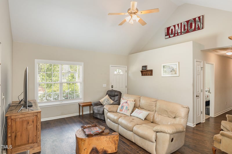 722 Pine Ave, Wake Forest, NC 27587
